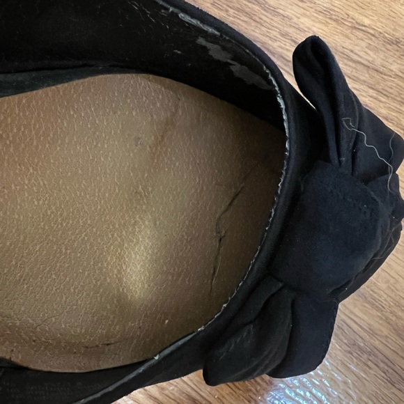 G by Guess bow pumps, size 8.5 - Picture 14 of 15